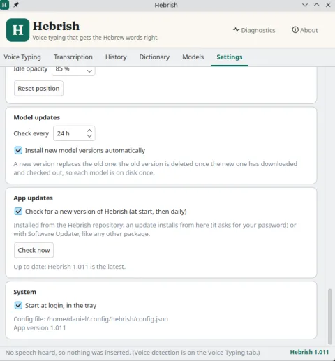 Hebrish 1.011 on Ubuntu, Settings, Model updates, App updates and System: check every 24 hours, install new model versions automatically, check for a new app version, and start at login in the tray.